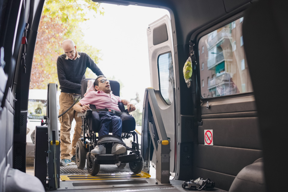 accompagnement transport personne à mobilité réduite